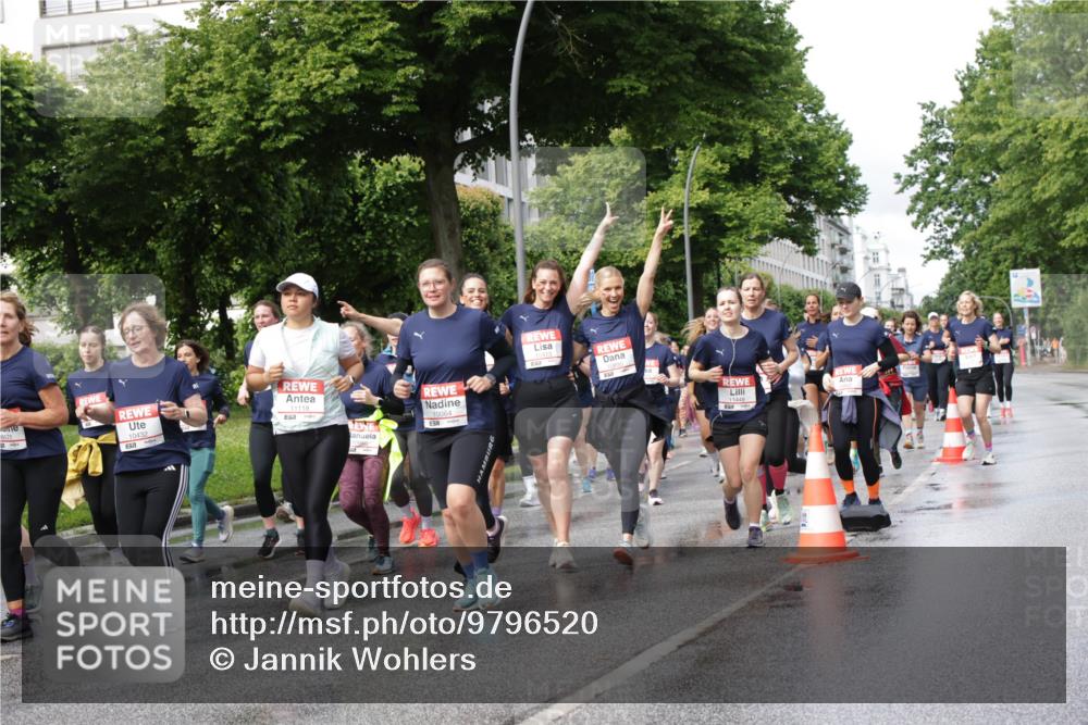 14.06.2026 - REWE Women's Run Jannik Wohlers http://msf.ph/oto/9796520 14.06.2026 09:10:44 Laufen 0171, 10432, 11118, 10064 meine-sportfotos.de