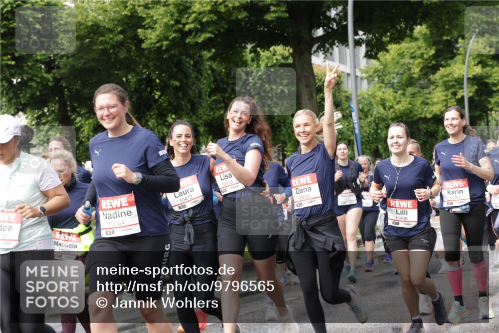 14.06.2026 - REWE Women's Run Jannik Wohlers http://msf.ph/oto/9796565 14.06.2026 09:10:45 Laufen 18, 10980, 7, 10064, 7, 10412, 7, 10413, 657, 10890, 11448, 10567, 7 meine-sportfotos.de