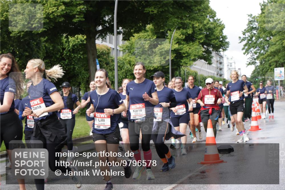 14.06.2026 - REWE Women's Run Jannik Wohlers http://msf.ph/oto/9796578 14.06.2026 09:10:45 Laufen 112, 7, 11448, 10567 meine-sportfotos.de