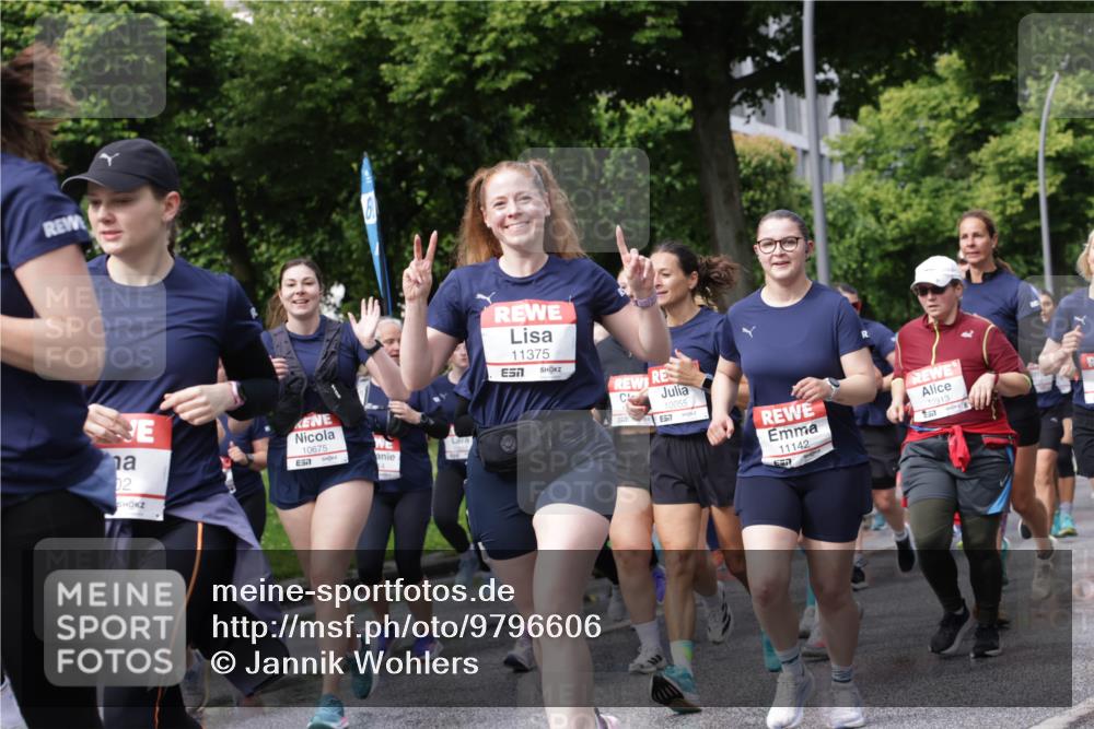 14.06.2026 - REWE Women's Run Jannik Wohlers http://msf.ph/oto/9796606 14.06.2026 09:10:48 Laufen 02, 10675, 7, 11375, 5, 10055, 57, 6, 11142, 10913 meine-sportfotos.de