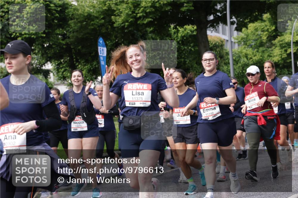 14.06.2026 - REWE Women's Run Jannik Wohlers http://msf.ph/oto/9796613 14.06.2026 09:10:48 Laufen 10902, 7, 10675, 60, 11375, 7, 10055, 57, 11142, 10913 meine-sportfotos.de