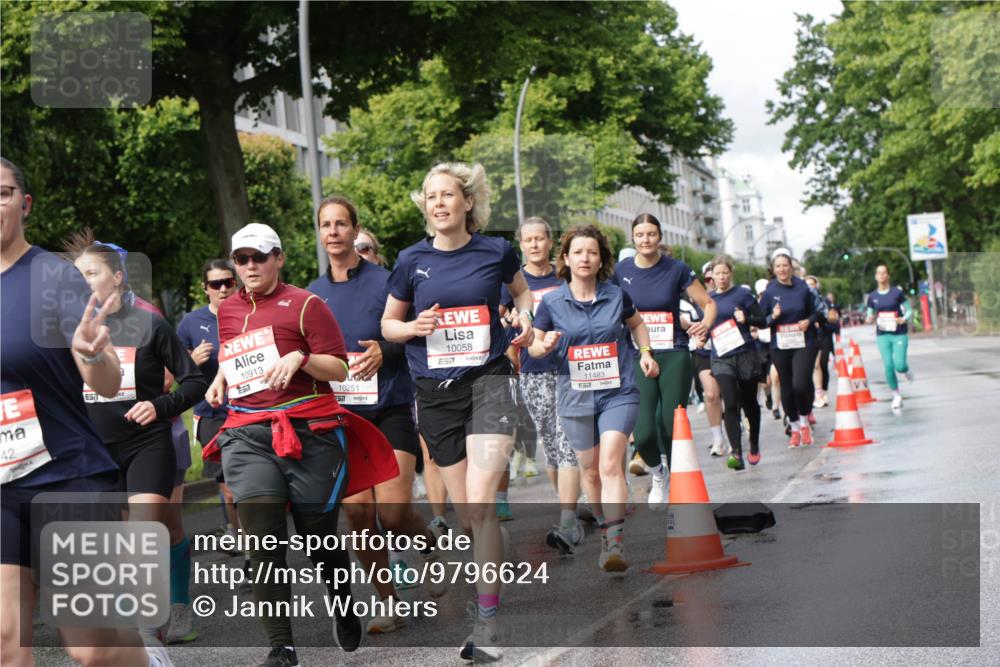 14.06.2026 - REWE Women's Run Jannik Wohlers http://msf.ph/oto/9796624 14.06.2026 09:10:49 Laufen 42, 10913, 10251, 577, 10058, 11483, 7 meine-sportfotos.de