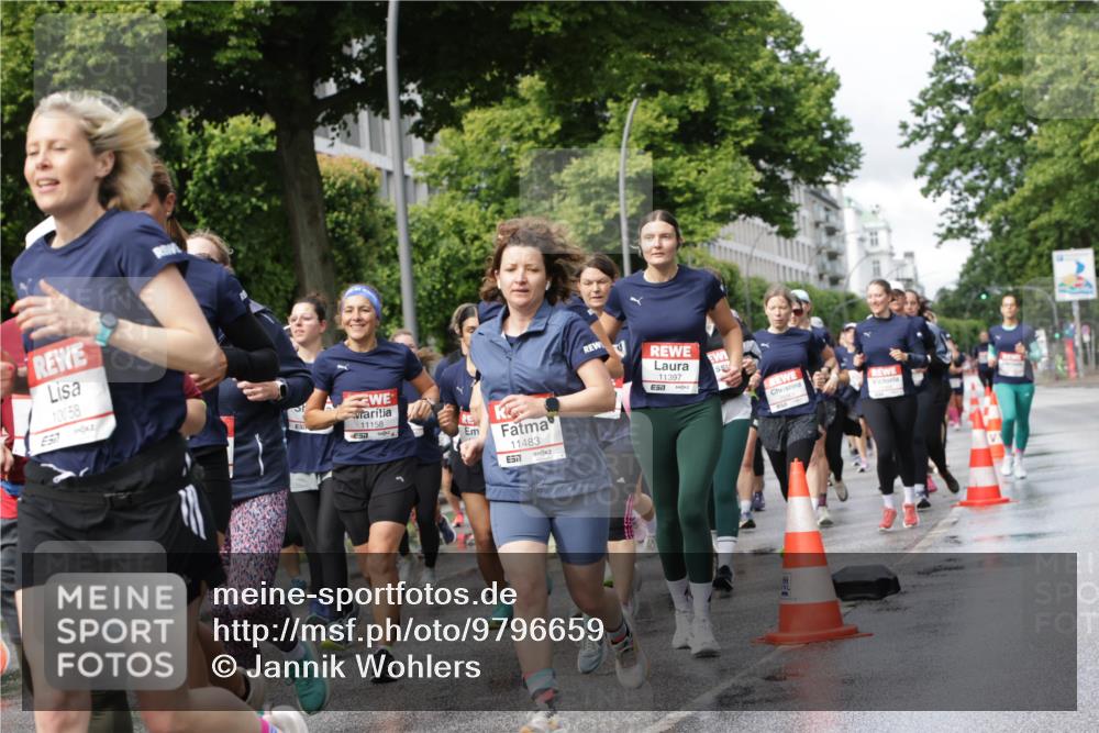 14.06.2026 - REWE Women's Run Jannik Wohlers http://msf.ph/oto/9796659 14.06.2026 09:10:50 Laufen 10058, 11158, 11483, 57, 11397, 57 meine-sportfotos.de