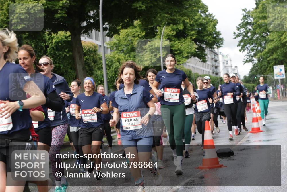 14.06.2026 - REWE Women's Run Jannik Wohlers http://msf.ph/oto/9796664 14.06.2026 09:10:50 Laufen 1, 11158, 11483, 57, 11397, 57 meine-sportfotos.de