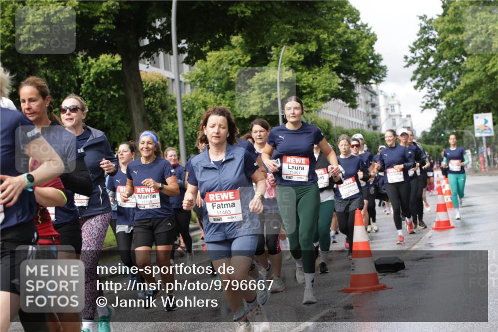 14.06.2026 - REWE Women's Run Jannik Wohlers http://msf.ph/oto/9796667 14.06.2026 09:10:50 Laufen 21, 7, 11158, 11483, 7, 11397, 57 meine-sportfotos.de