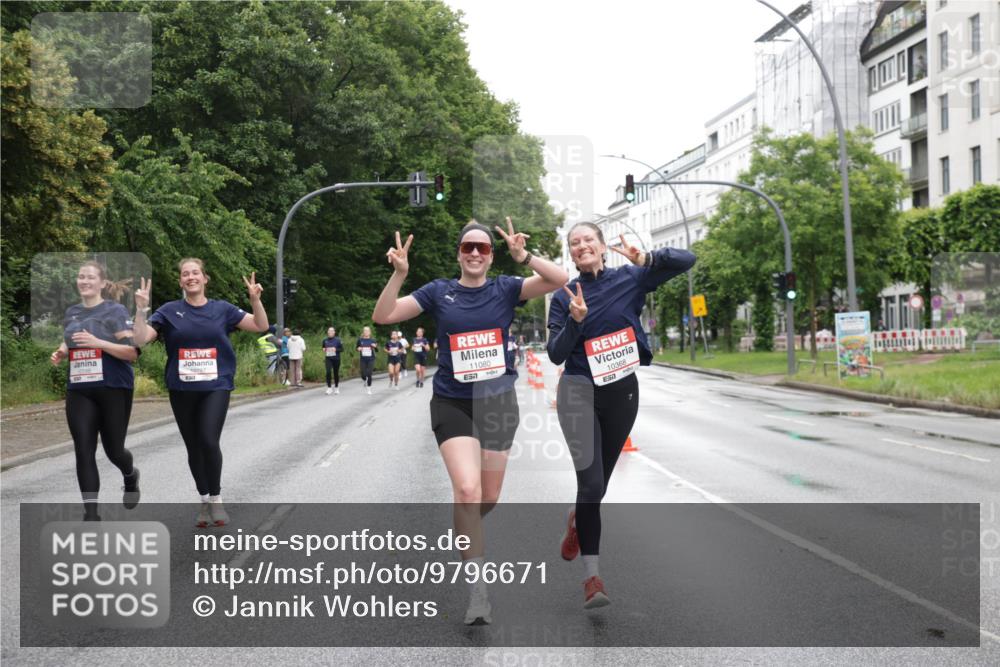 14.06.2026 - REWE Women's Run Jannik Wohlers http://msf.ph/oto/9796671 14.06.2026 09:59:15 Laufen 11080, 657, 10368 meine-sportfotos.de