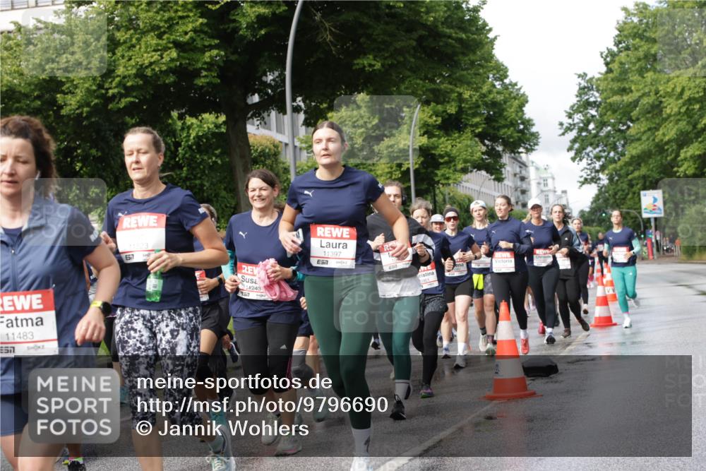 14.06.2026 - REWE Women's Run Jannik Wohlers http://msf.ph/oto/9796690 14.06.2026 09:10:51 Laufen 11483, 11523, 657, 11397, 57, 57, 1243, 0901 meine-sportfotos.de
