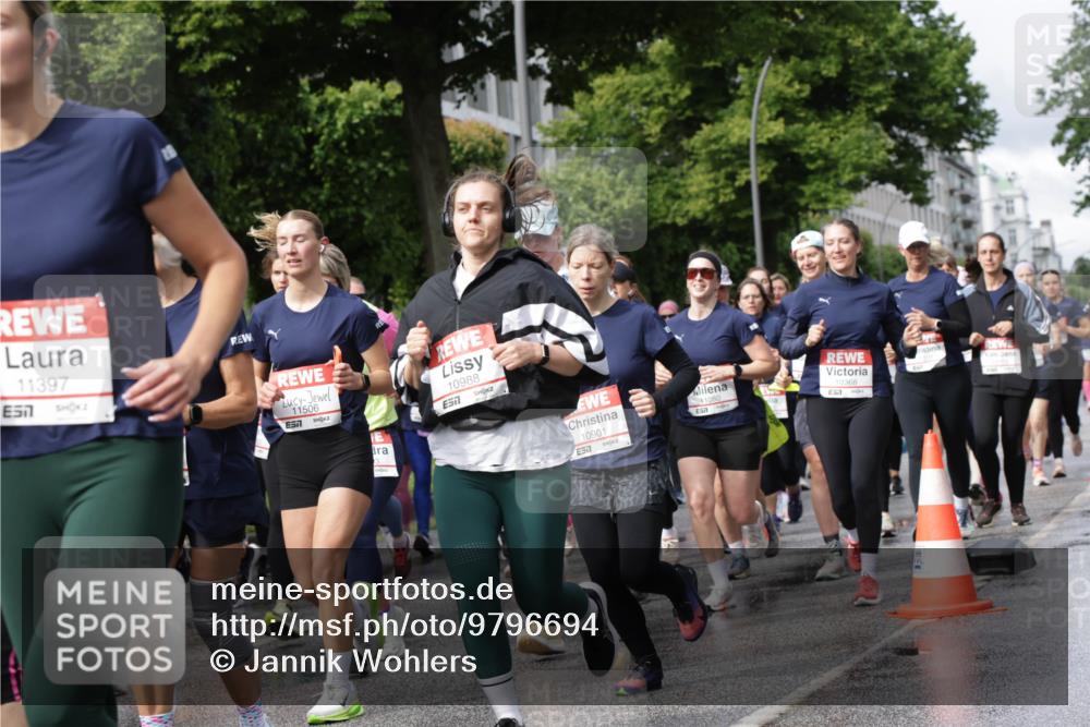 14.06.2026 - REWE Women's Run Jannik Wohlers http://msf.ph/oto/9796694 14.06.2026 09:10:52 Laufen 11397, 657, 11506, 657, 10988, 7, 10901, 7, 1080, 10368 meine-sportfotos.de