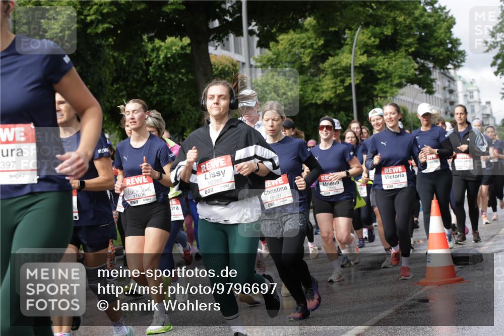 14.06.2026 - REWE Women's Run Jannik Wohlers http://msf.ph/oto/9796697 14.06.2026 09:10:53 Laufen 397, 11506, 7, 10988, 517, 10901, 7, 11080, 10368 meine-sportfotos.de