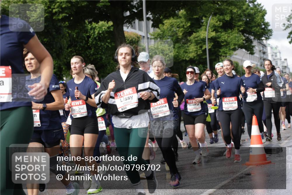 14.06.2026 - REWE Women's Run Jannik Wohlers http://msf.ph/oto/9796702 14.06.2026 09:10:53 Laufen 11506, 657, 10988, 10901, 7, 11080, 10368 meine-sportfotos.de