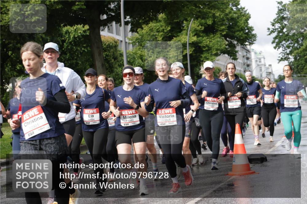 14.06.2026 - REWE Women's Run Jannik Wohlers http://msf.ph/oto/9796728 14.06.2026 09:10:54 Laufen 10901, 577, 10494, 57, 11080, 57, 10368, 7, 11222, 57, 10774 meine-sportfotos.de