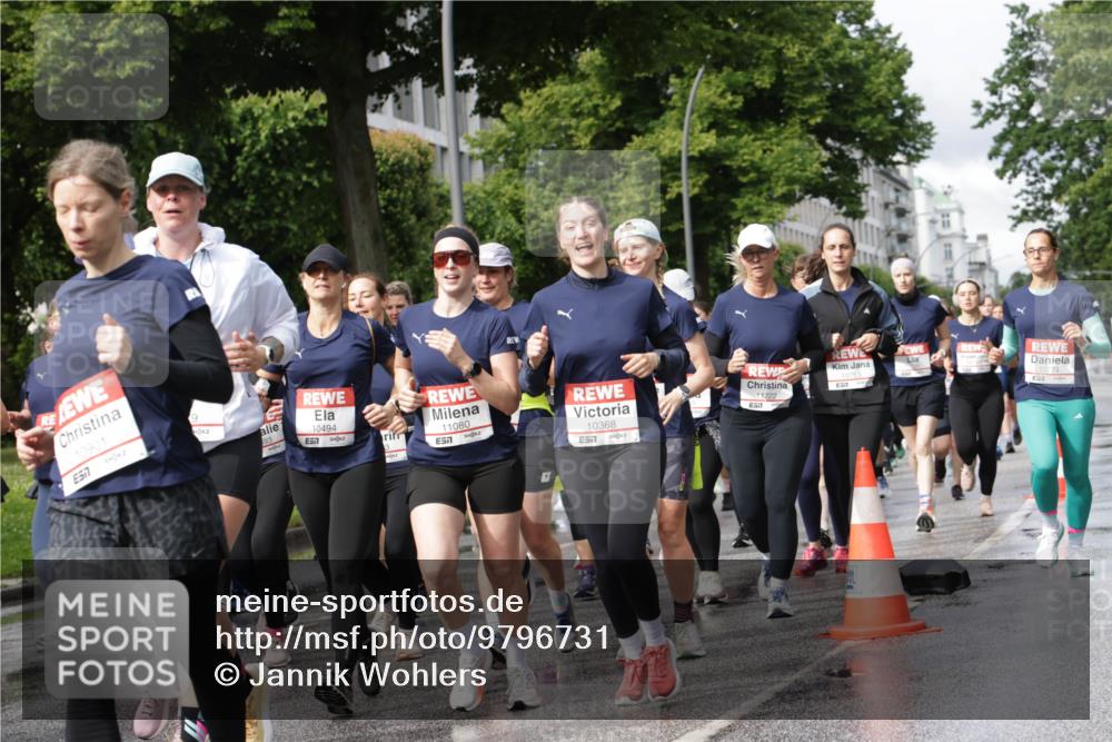 14.06.2026 - REWE Women's Run Jannik Wohlers http://msf.ph/oto/9796731 14.06.2026 09:10:54 Laufen 10901, 517, 10494, 57, 11080, 7, 10368, 11222, 7 meine-sportfotos.de