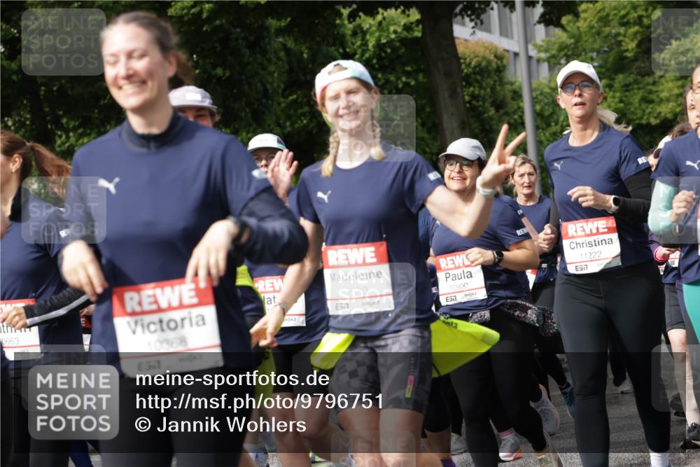 14.06.2026 - REWE Women's Run Jannik Wohlers http://msf.ph/oto/9796751 14.06.2026 09:10:55 Laufen 10880, 6577, 10900, 7, 0663, 10368, 10, 11222, 7 meine-sportfotos.de