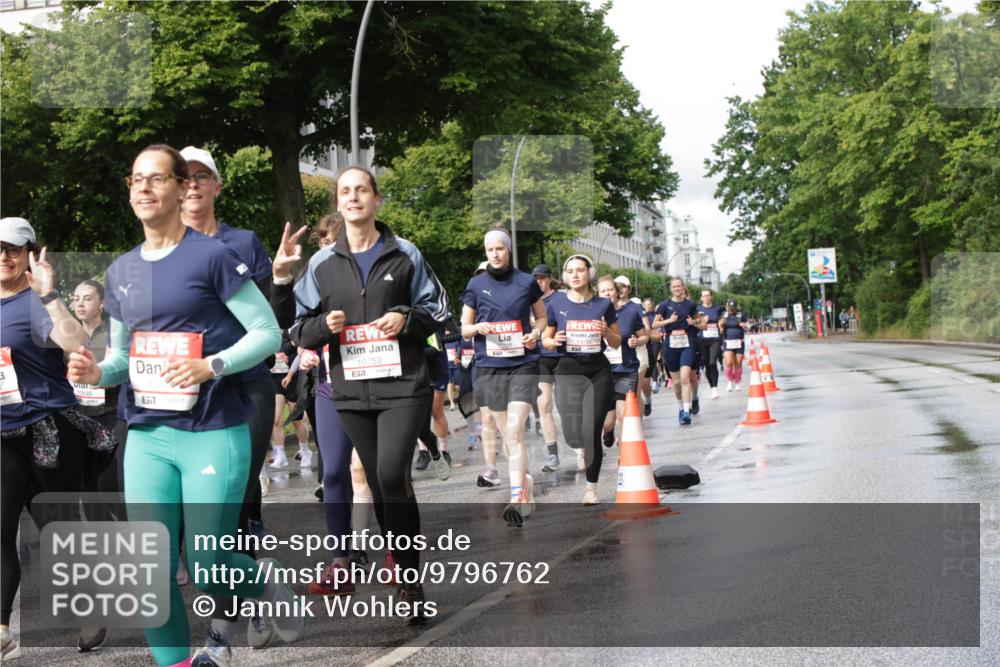 14.06.2026 - REWE Women's Run Jannik Wohlers http://msf.ph/oto/9796762 14.06.2026 09:10:57 Laufen 10939, 657, 10753, 657, 11278 meine-sportfotos.de