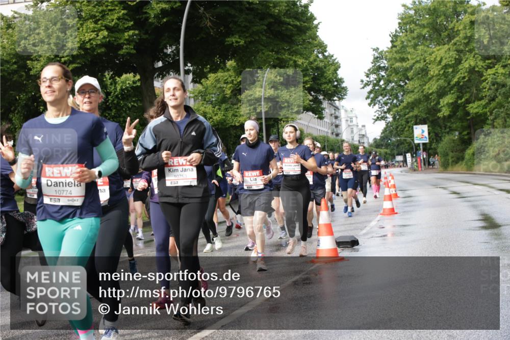 14.06.2026 - REWE Women's Run Jannik Wohlers http://msf.ph/oto/9796765 14.06.2026 09:10:57 Laufen 1092, 10774, 7, 10753, 57, 10221 meine-sportfotos.de