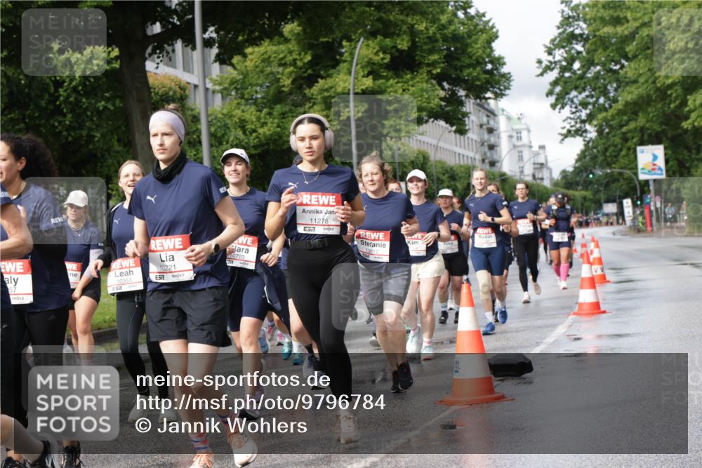 14.06.2026 - REWE Women's Run Jannik Wohlers http://msf.ph/oto/9796784 14.06.2026 09:10:58 Laufen 57, 10353, 10221, 657, 10723, 11278, 10617, 64 meine-sportfotos.de