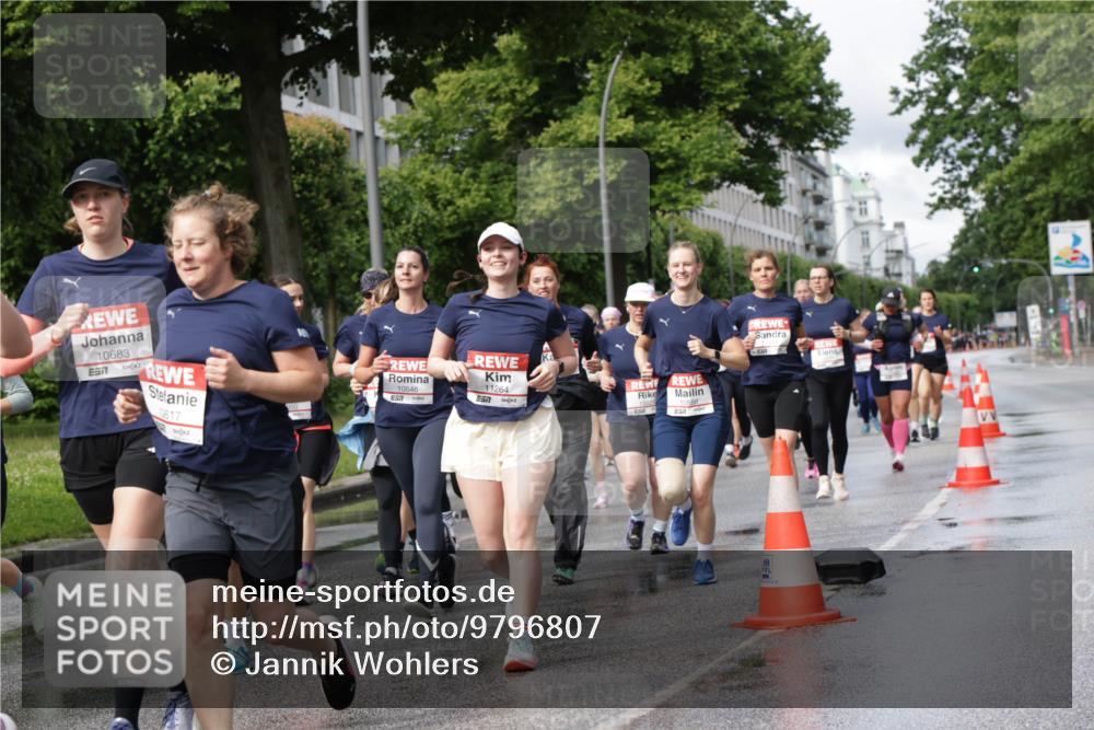 14.06.2026 - REWE Women's Run Jannik Wohlers http://msf.ph/oto/9796807 14.06.2026 09:11:00 Laufen 10683, 7, 10617, 10646, 557, 11264 meine-sportfotos.de
