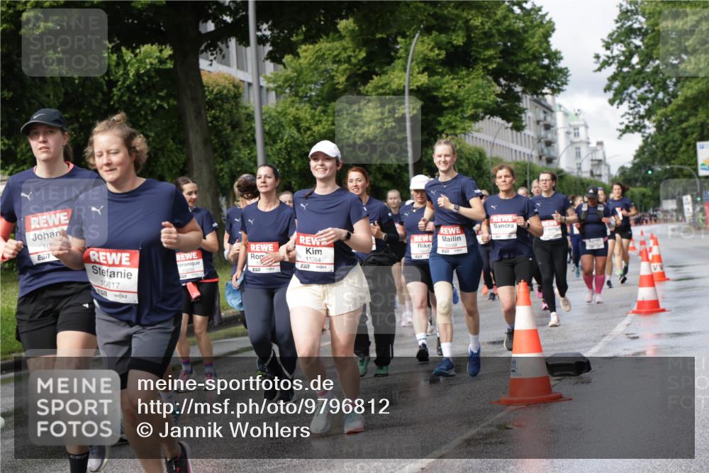 14.06.2026 - REWE Women's Run Jannik Wohlers http://msf.ph/oto/9796812 14.06.2026 09:11:00 Laufen 10, 7, 10617, 577, 11264, 7, 10588 meine-sportfotos.de