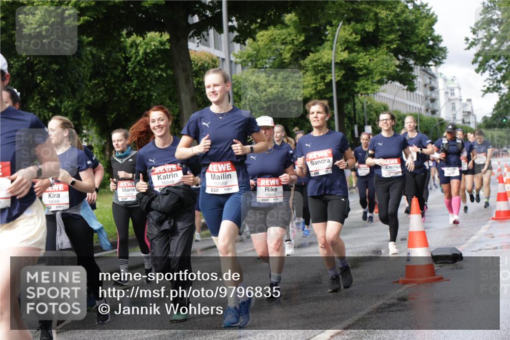 14.06.2026 - REWE Women's Run Jannik Wohlers http://msf.ph/oto/9796835 14.06.2026 09:11:02 Laufen 10049, 57, 10376, 10048, 10588, 10826 meine-sportfotos.de