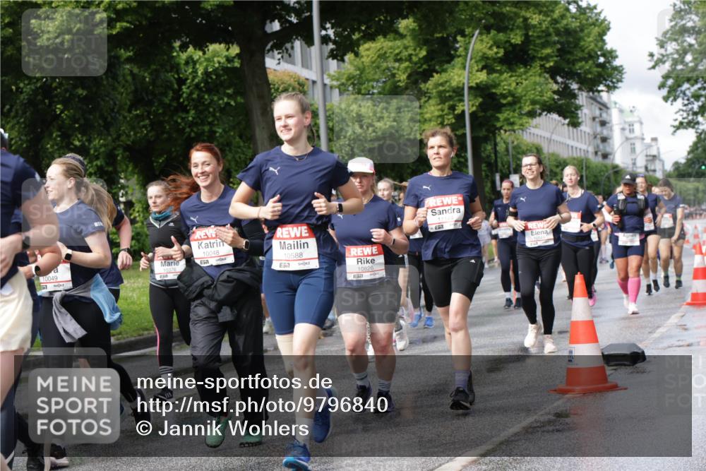 14.06.2026 - REWE Women's Run Jannik Wohlers http://msf.ph/oto/9796840 14.06.2026 09:11:02 Laufen 10049, 5, 10048, 10588, 7, 10826, 7, 11144, 10544 meine-sportfotos.de
