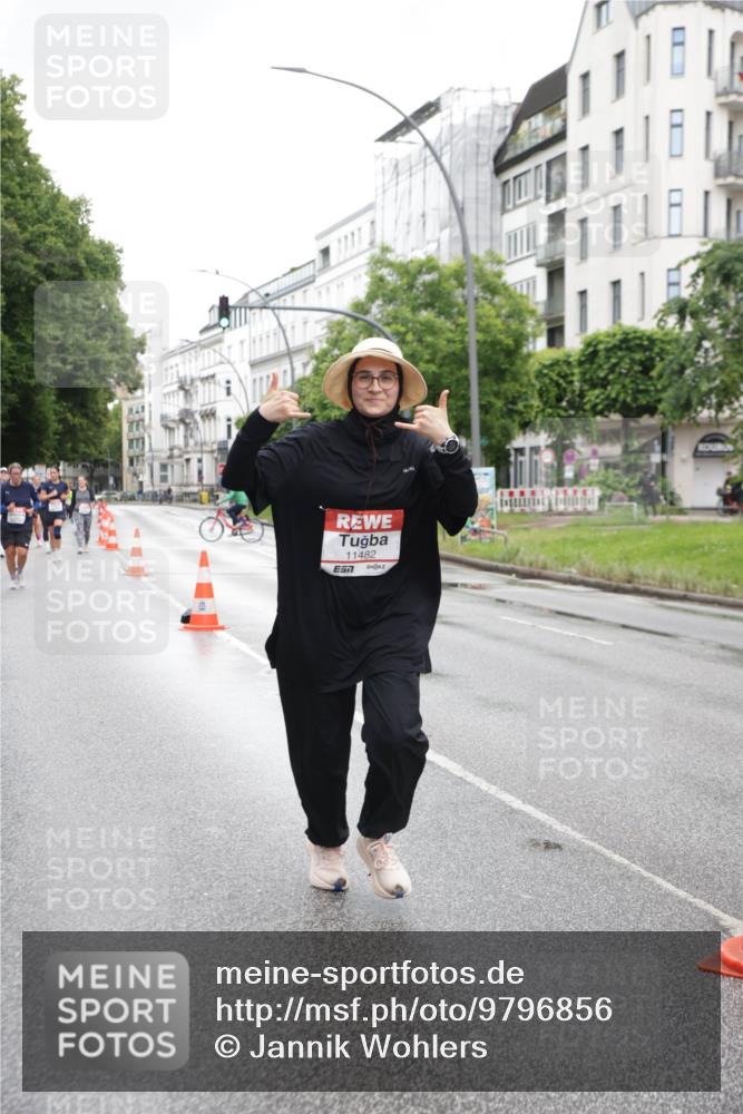 14.06.2026 - REWE Women's Run Jannik Wohlers http://msf.ph/oto/9796856 14.06.2026 09:59:32 Laufen 11482 meine-sportfotos.de