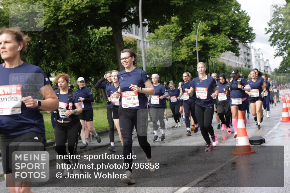 14.06.2026 - REWE Women's Run Jannik Wohlers http://msf.ph/oto/9796858 14.06.2026 09:11:05 Laufen 57, 10544, 657, 11353 meine-sportfotos.de