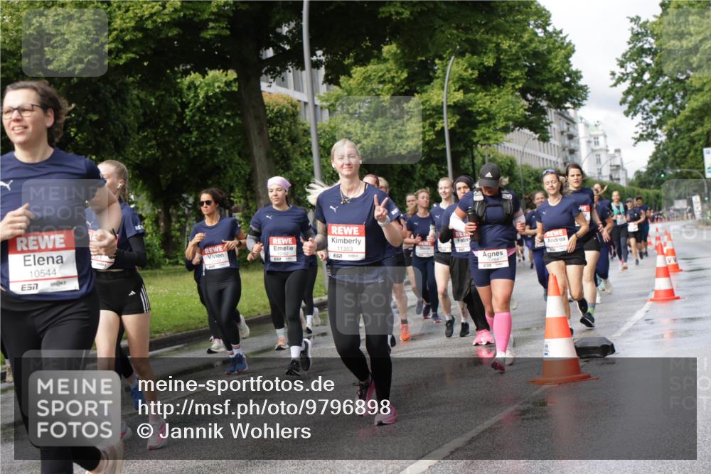 14.06.2026 - REWE Women's Run Jannik Wohlers http://msf.ph/oto/9796898 14.06.2026 09:11:06 Laufen 10544, 57, 11353, 57 meine-sportfotos.de