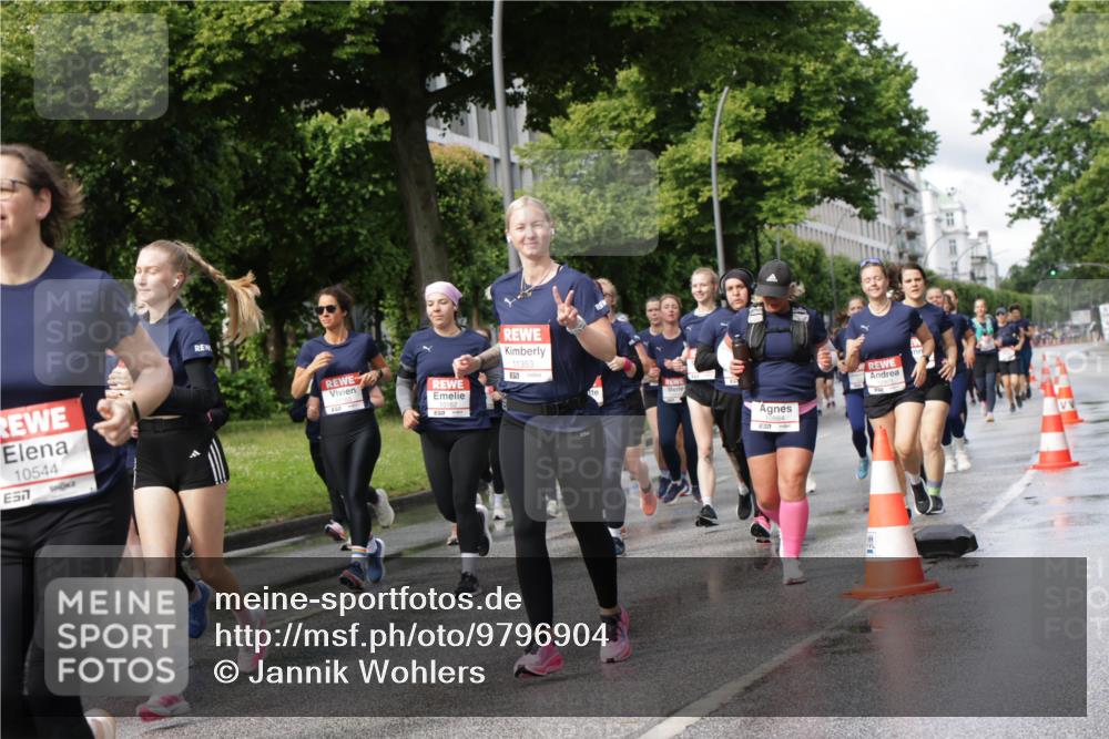14.06.2026 - REWE Women's Run Jannik Wohlers http://msf.ph/oto/9796904 14.06.2026 09:11:06 Laufen 10544, 7, 11353, 10162, 10864 meine-sportfotos.de