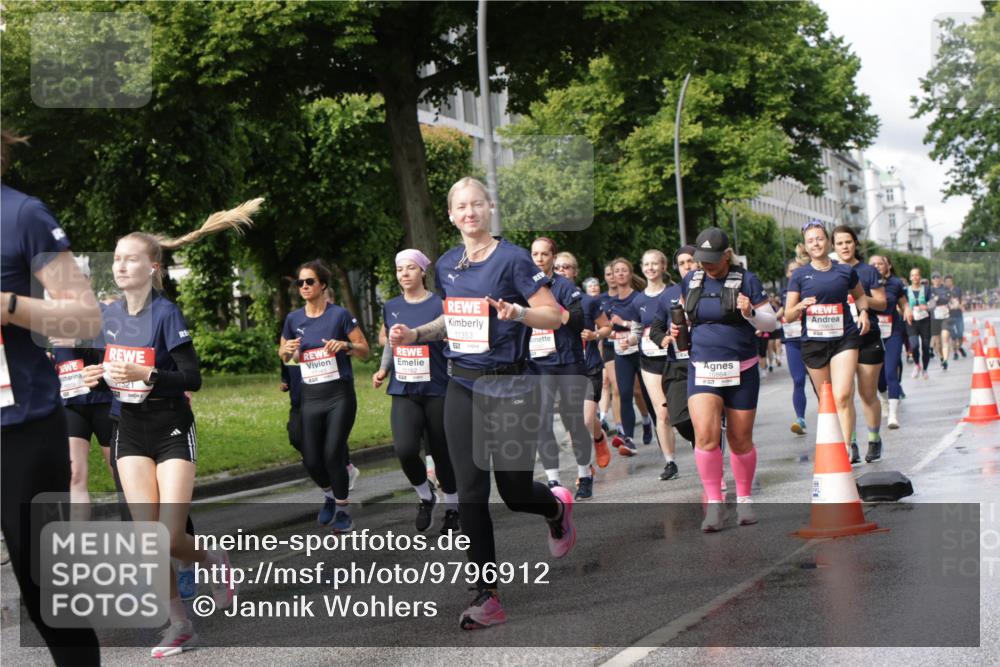 14.06.2026 - REWE Women's Run Jannik Wohlers http://msf.ph/oto/9796912 14.06.2026 09:11:06 Laufen 1521, 11353 meine-sportfotos.de