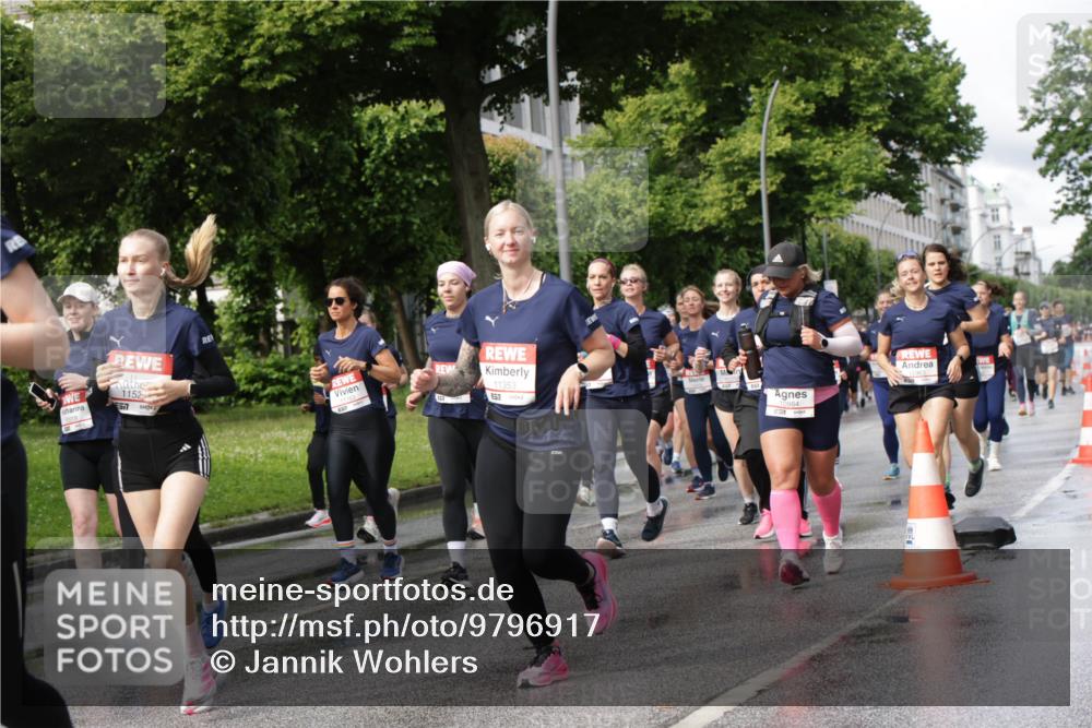 14.06.2026 - REWE Women's Run Jannik Wohlers http://msf.ph/oto/9796917 14.06.2026 09:11:06 Laufen 1152, 51, 11353, 10864 meine-sportfotos.de