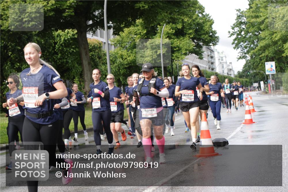 14.06.2026 - REWE Women's Run Jannik Wohlers http://msf.ph/oto/9796919 14.06.2026 09:11:07 Laufen 11163, 657, 10864 meine-sportfotos.de