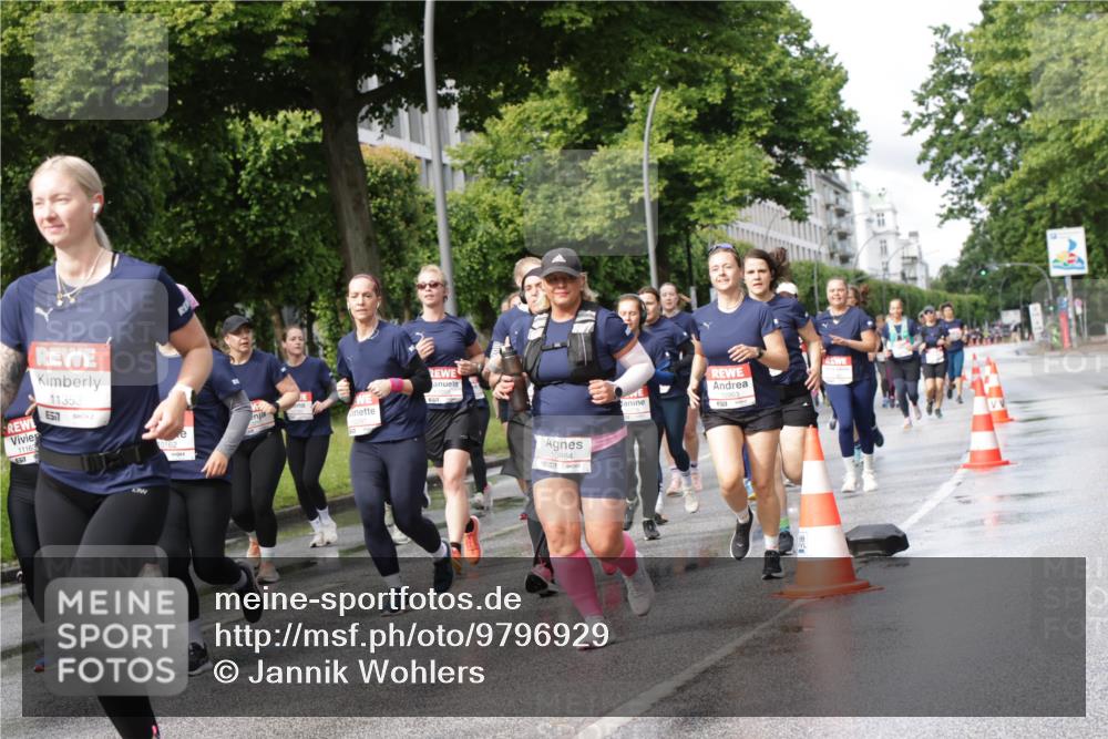 14.06.2026 - REWE Women's Run Jannik Wohlers http://msf.ph/oto/9796929 14.06.2026 09:11:07 Laufen 11163, 7, 11353, 0162, 10864 meine-sportfotos.de