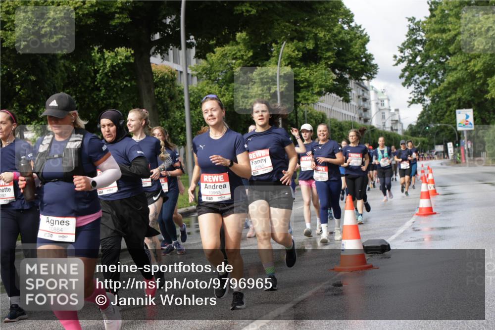 14.06.2026 - REWE Women's Run Jannik Wohlers http://msf.ph/oto/9796965 14.06.2026 09:11:08 Laufen 297, 10864, 657, 10963, 10965 meine-sportfotos.de