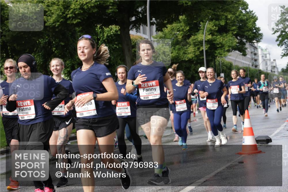 14.06.2026 - REWE Women's Run Jannik Wohlers http://msf.ph/oto/9796983 14.06.2026 09:11:09 Laufen 577, 10186, 651, 099, 10963, 57, 10775, 10965, 7 meine-sportfotos.de