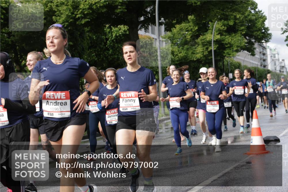14.06.2026 - REWE Women's Run Jannik Wohlers http://msf.ph/oto/9797002 14.06.2026 09:11:10 Laufen 10963, 10965, 7, 10775, 10685 meine-sportfotos.de
