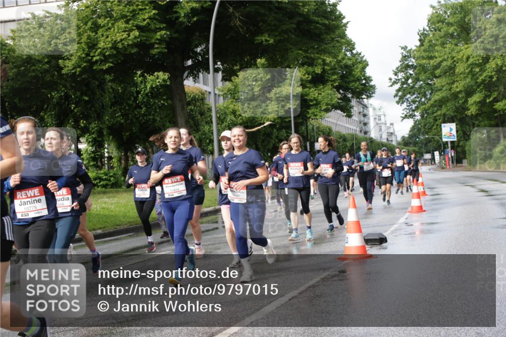 14.06.2026 - REWE Women's Run Jannik Wohlers http://msf.ph/oto/9797015 14.06.2026 09:11:11 Laufen 10414, 10685, 10775, 7, 348 meine-sportfotos.de