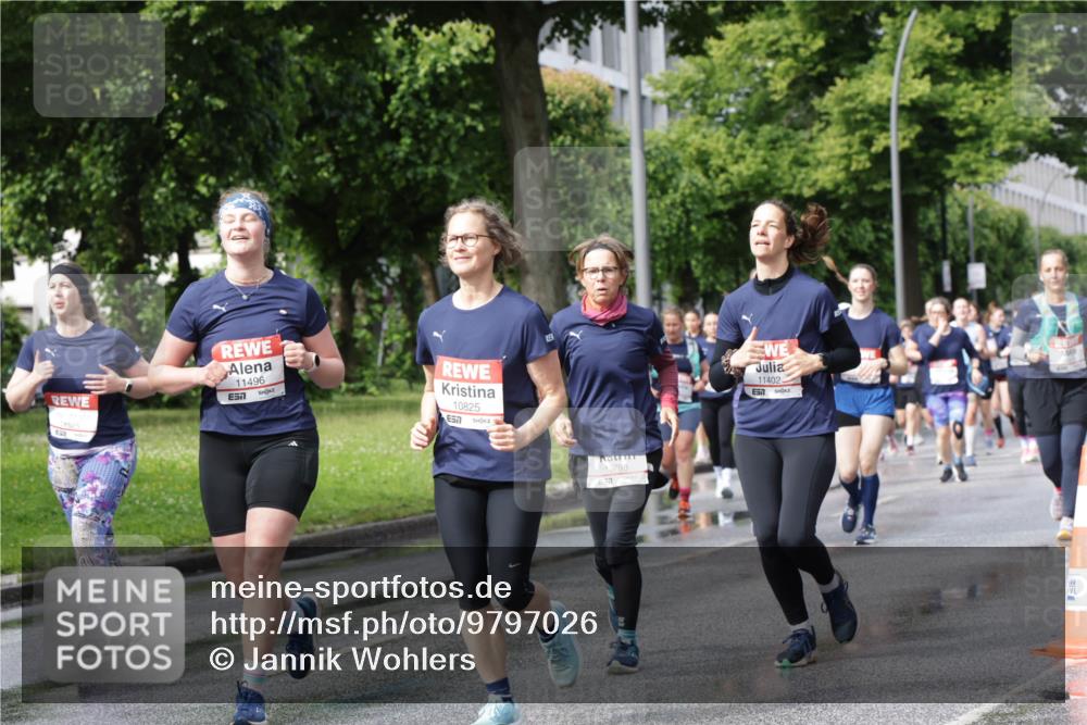 14.06.2026 - REWE Women's Run Jannik Wohlers http://msf.ph/oto/9797026 14.06.2026 09:11:13 Laufen 1525, 11496, 10825, 10798, 11402 meine-sportfotos.de
