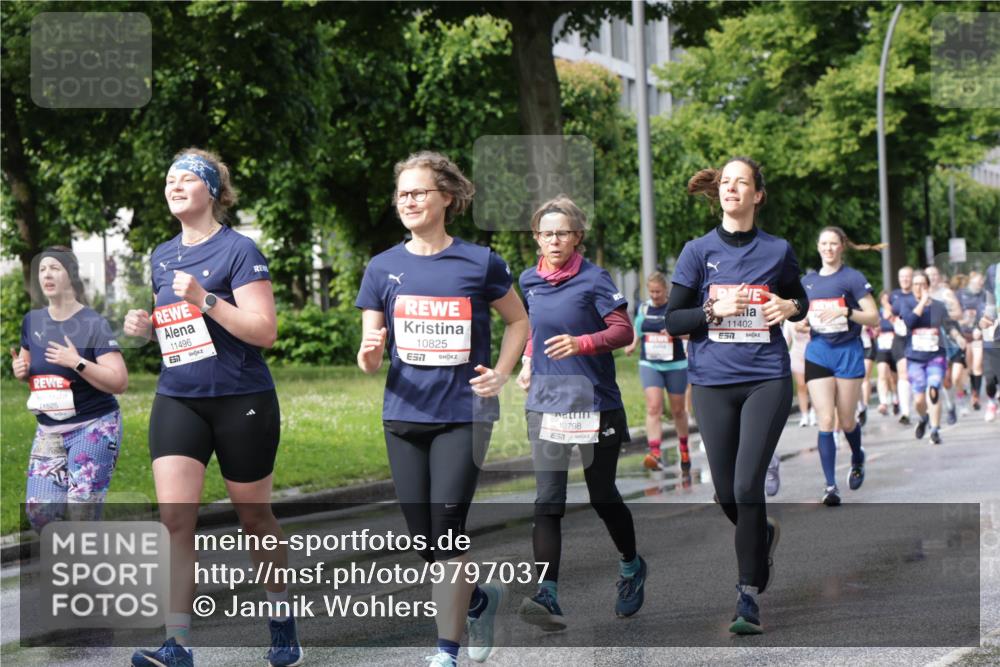 14.06.2026 - REWE Women's Run Jannik Wohlers http://msf.ph/oto/9797037 14.06.2026 09:11:13 Laufen 1525, 11496, 51, 10825, 57, 10798, 11402, 57 meine-sportfotos.de