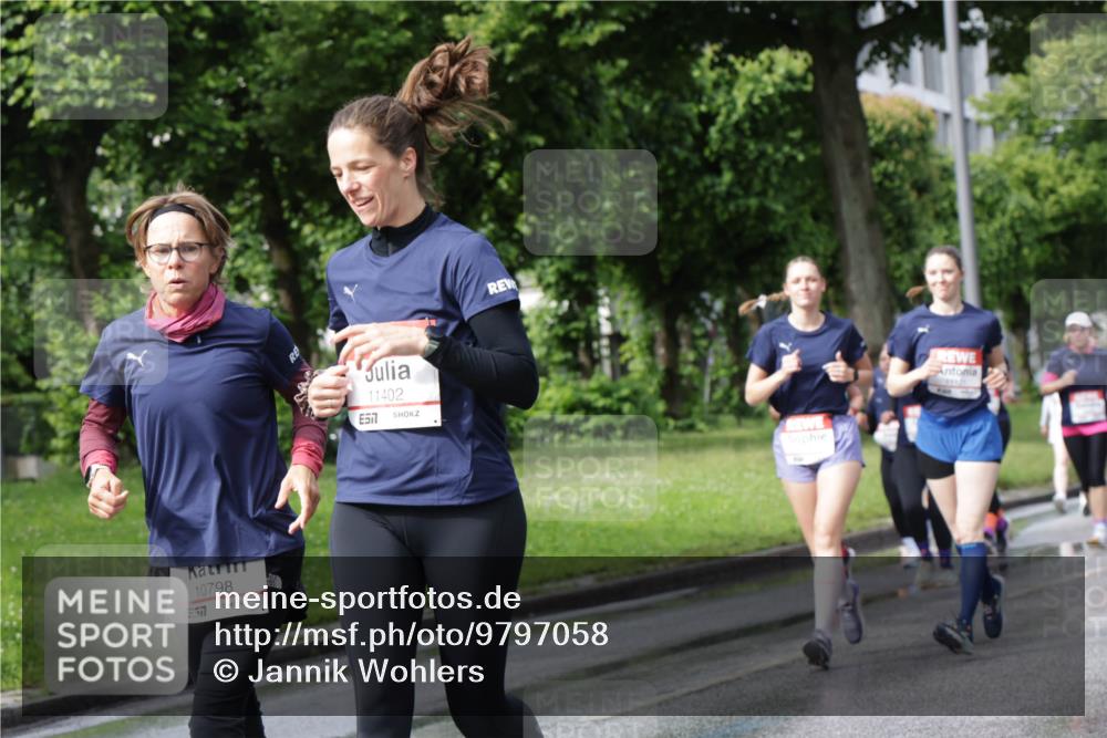 14.06.2026 - REWE Women's Run Jannik Wohlers http://msf.ph/oto/9797058 14.06.2026 09:11:15 Laufen 10798, 7, 11402, 7 meine-sportfotos.de