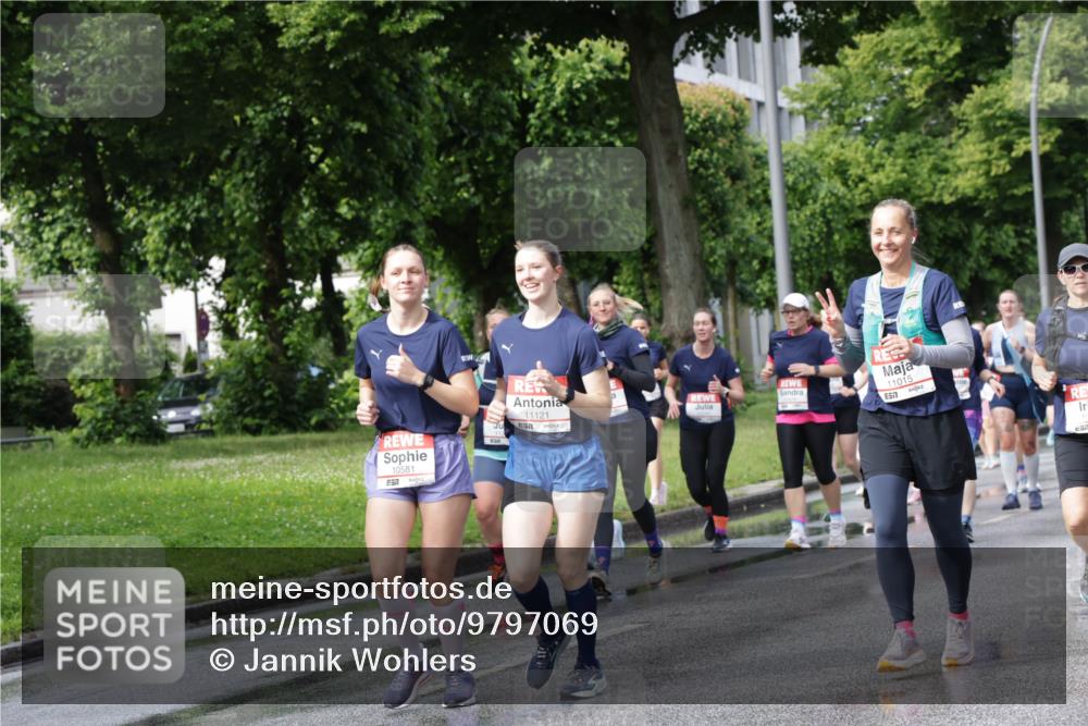14.06.2026 - REWE Women's Run Jannik Wohlers http://msf.ph/oto/9797069 14.06.2026 09:11:16 Laufen 10581, 11121, 11015 meine-sportfotos.de