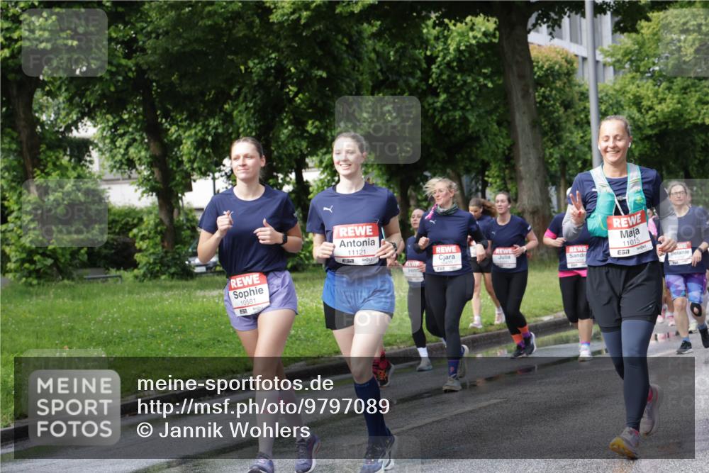14.06.2026 - REWE Women's Run Jannik Wohlers http://msf.ph/oto/9797089 14.06.2026 09:11:16 Laufen 10581, 11015, 11121, 57 meine-sportfotos.de