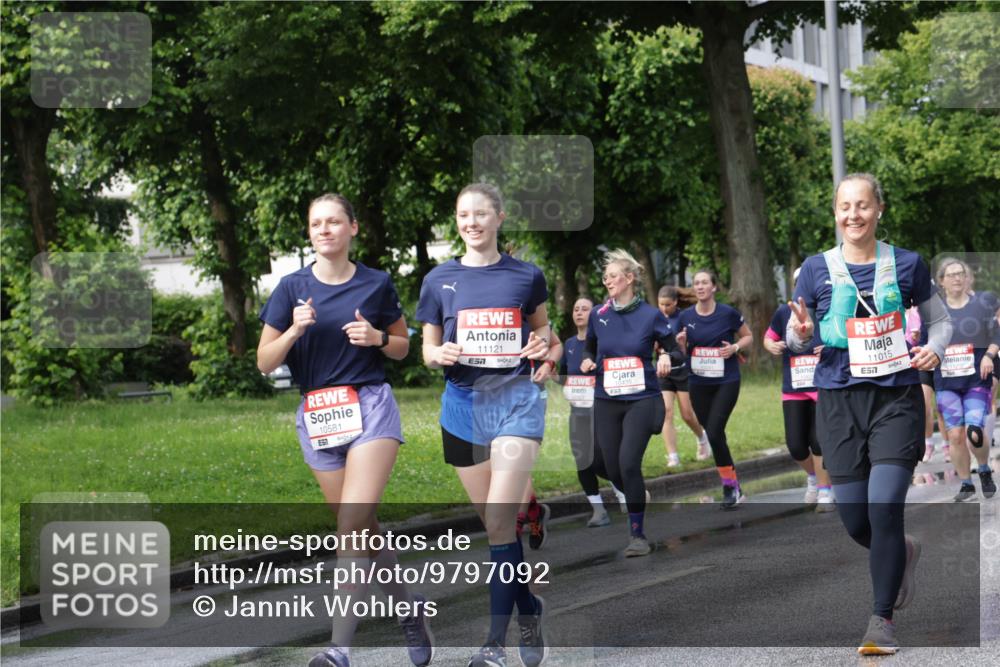 14.06.2026 - REWE Women's Run Jannik Wohlers http://msf.ph/oto/9797092 14.06.2026 09:11:16 Laufen 10581, 11121, 7, 11015 meine-sportfotos.de