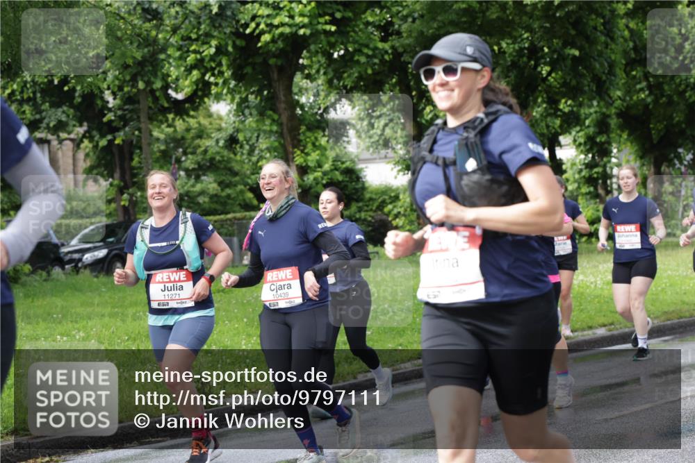 14.06.2026 - REWE Women's Run Jannik Wohlers http://msf.ph/oto/9797111 14.06.2026 09:11:19 Laufen 11271, 7, 10439, 57 meine-sportfotos.de