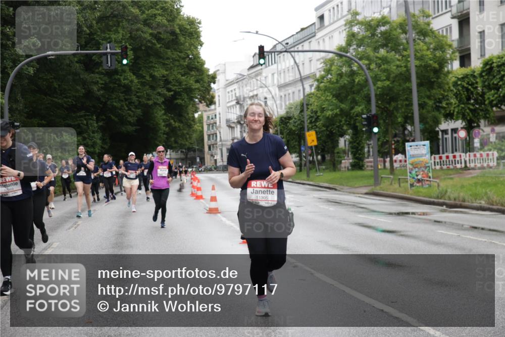 14.06.2026 - REWE Women's Run Jannik Wohlers http://msf.ph/oto/9797117 14.06.2026 10:00:10 Laufen 10959, 11305, 01 meine-sportfotos.de