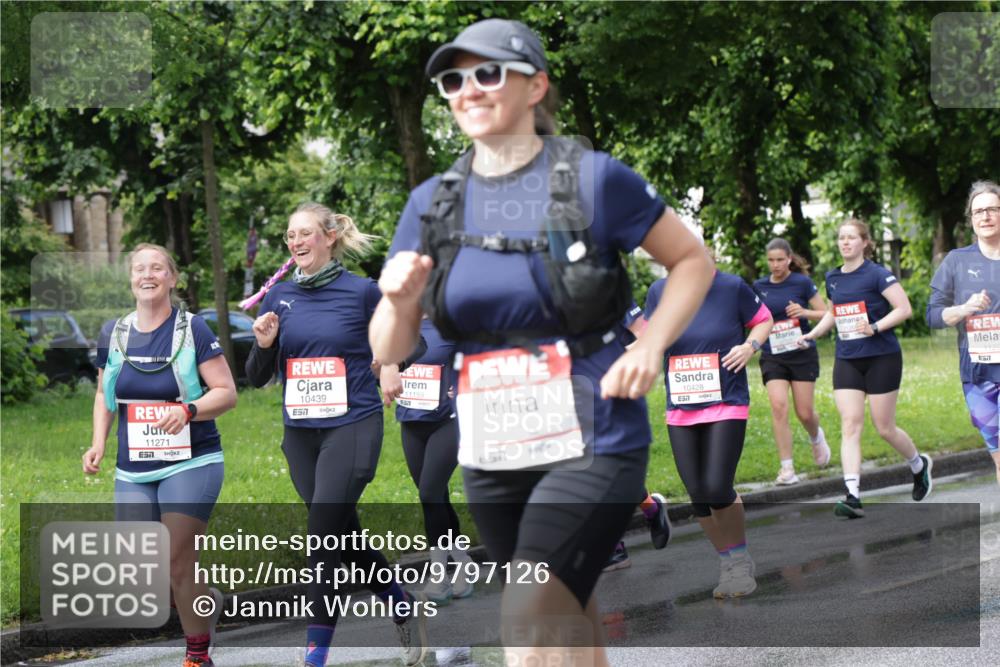 14.06.2026 - REWE Women's Run Jannik Wohlers http://msf.ph/oto/9797126 14.06.2026 09:11:19 Laufen 11271, 51, 10439, 7, 11159, 10428 meine-sportfotos.de