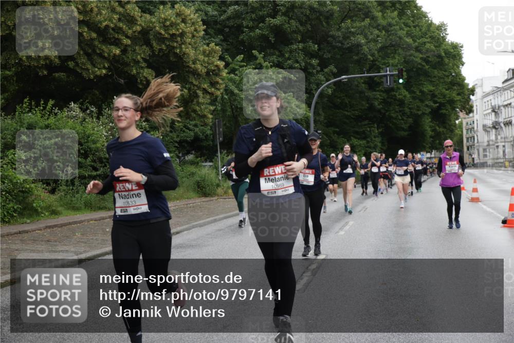 14.06.2026 - REWE Women's Run Jannik Wohlers http://msf.ph/oto/9797141 14.06.2026 10:00:11 Laufen 10533, 51, 10959, 57 meine-sportfotos.de
