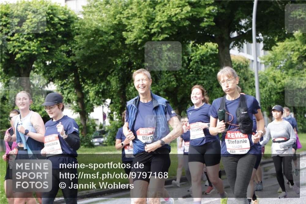 14.06.2026 - REWE Women's Run Jannik Wohlers http://msf.ph/oto/9797168 14.06.2026 09:11:23 Laufen 10498, 5577, 10425 meine-sportfotos.de
