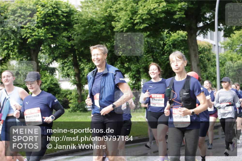 14.06.2026 - REWE Women's Run Jannik Wohlers http://msf.ph/oto/9797184 14.06.2026 09:11:24 Laufen 10498, 7, 11405, 10425, 577 meine-sportfotos.de