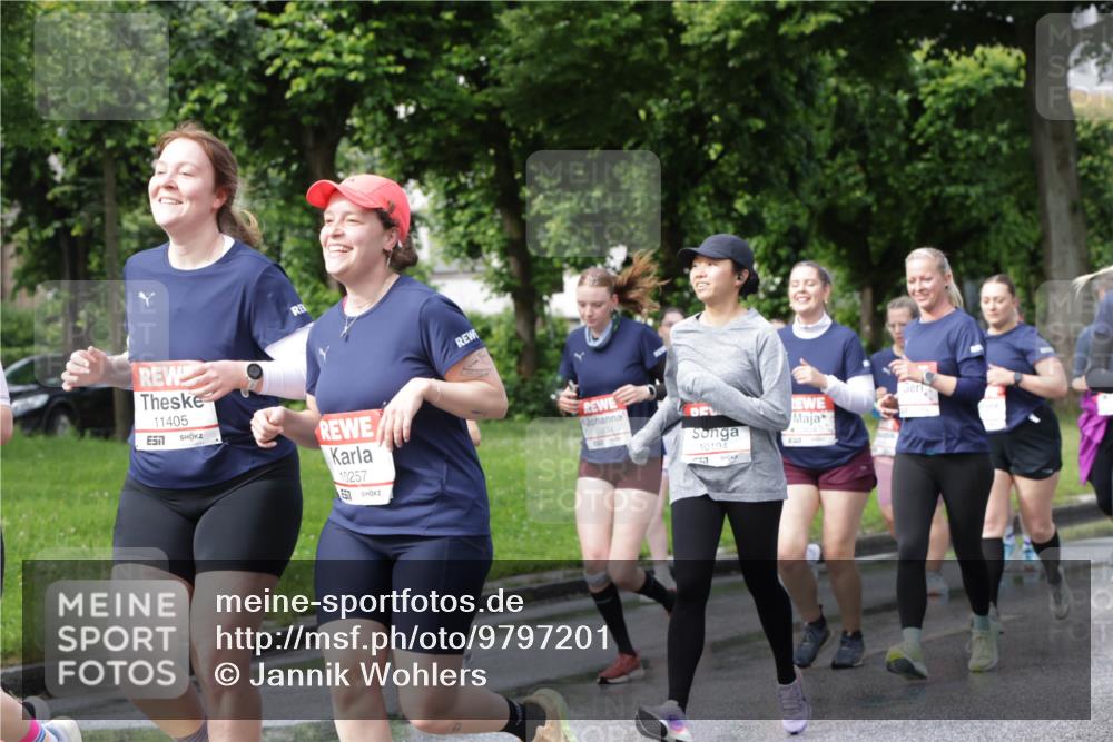 14.06.2026 - REWE Women's Run Jannik Wohlers http://msf.ph/oto/9797201 14.06.2026 09:11:25 Laufen 11405, 10257, 10644, 10194, 5 meine-sportfotos.de