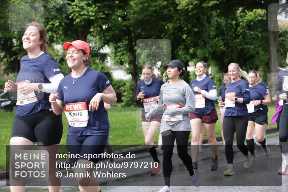 14.06.2026 - REWE Women's Run Jannik Wohlers http://msf.ph/oto/9797210 14.06.2026 09:11:25 Laufen 1405, 10257, 10644, 10194 meine-sportfotos.de